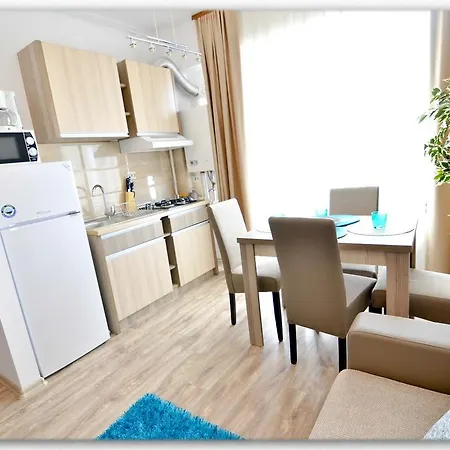 Summerland Luxury By The Sea * Mamaja