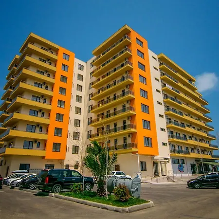 Summerland Luxury By The Sea Apartament *
