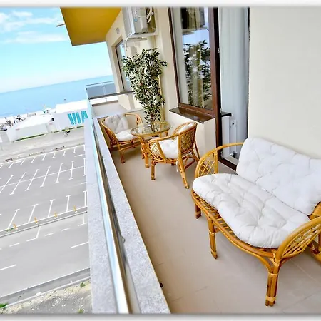 Summerland Luxury By The Sea